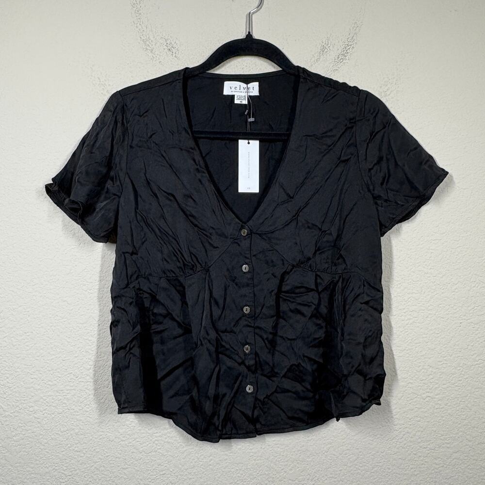 Velvet by Graham & Spencer XS Satin Button Up Shirt Blouse Black Viscose V Neck